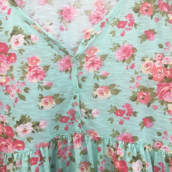 Almost Famous xxl ls floral top. NWOT - Picture 3 of 6